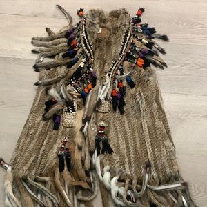 Gemma Alvarez fur vest